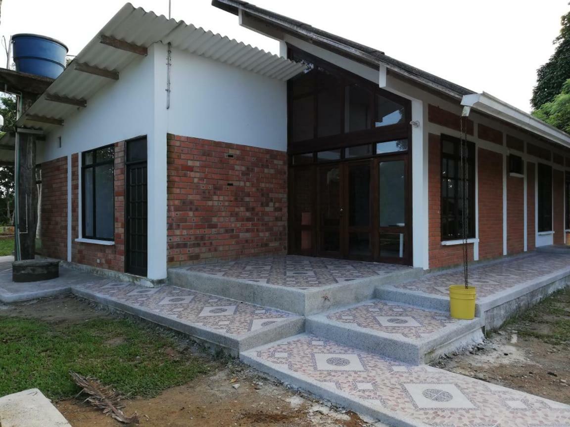 Hostal Suna Vito Puerto Asís Εξωτερικό φωτογραφία