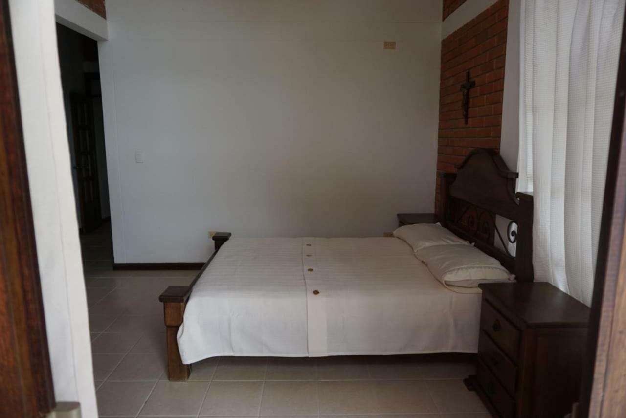 Hostal Suna Vito Puerto Asís Εξωτερικό φωτογραφία